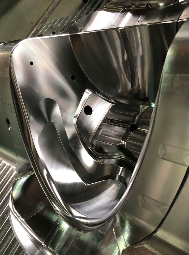 精鑄模具.型腔這光潔度還可以吧,做模具我們是認(rèn)真的#精密鑄造